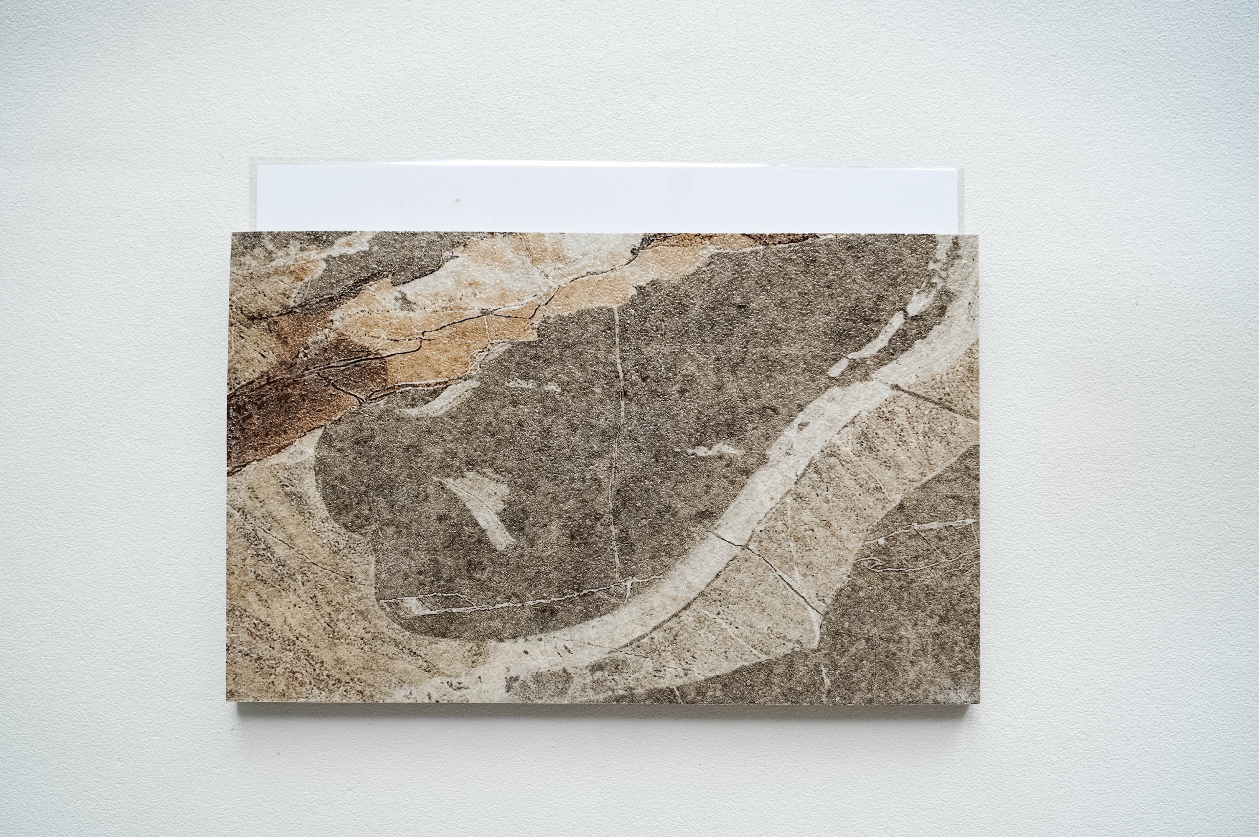 Gres szkliwiony Roma Brown Lappato Carving