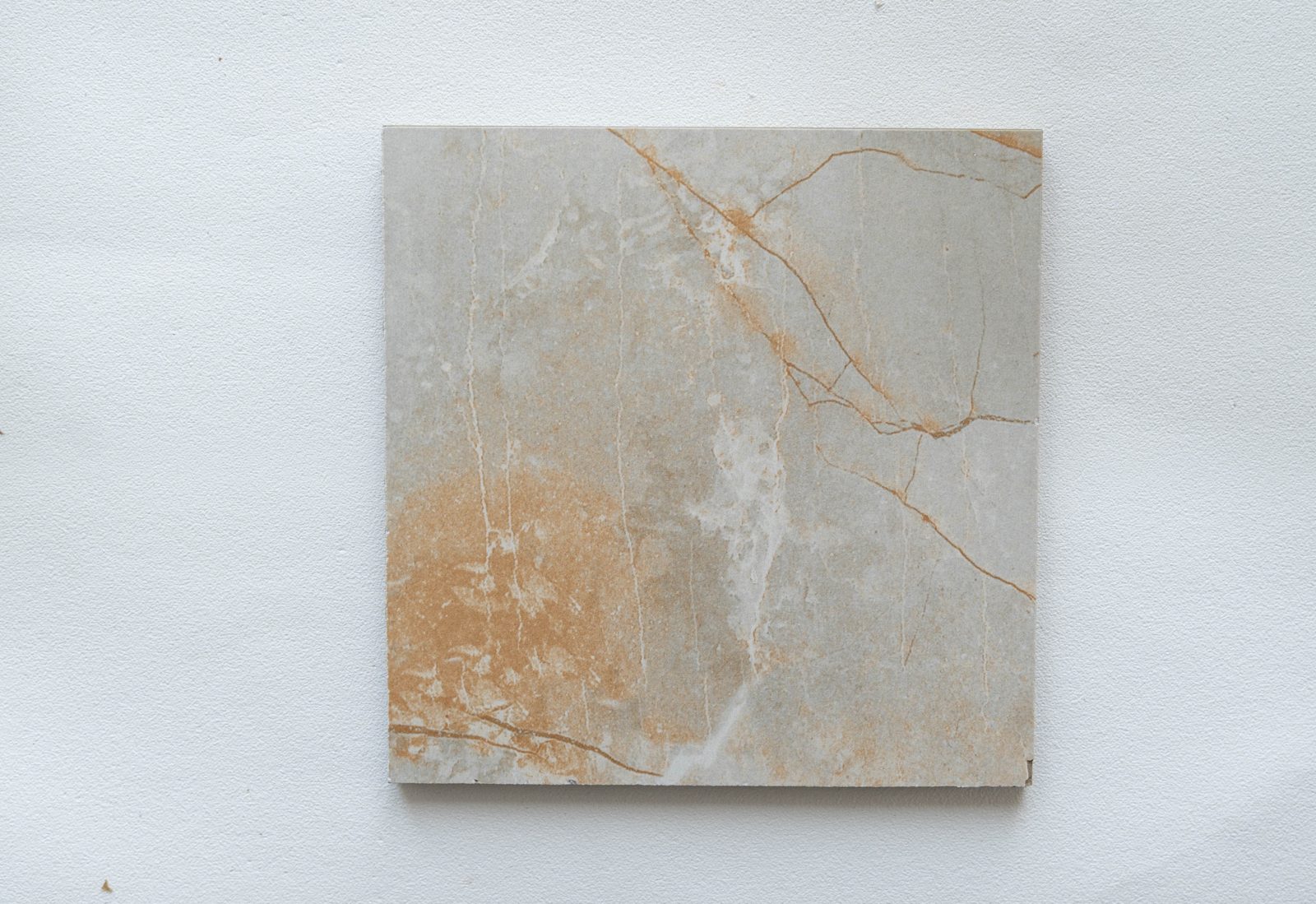 Gres Will White Mat Carving